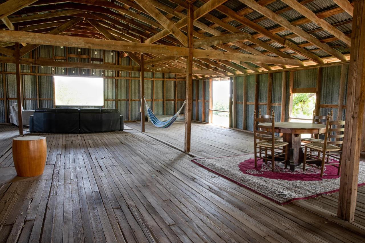 Stay On A 350-Acre Cattle Ranch! Brazos River! Tubing! Petting Zoo! Weatherford Dış mekan fotoğraf