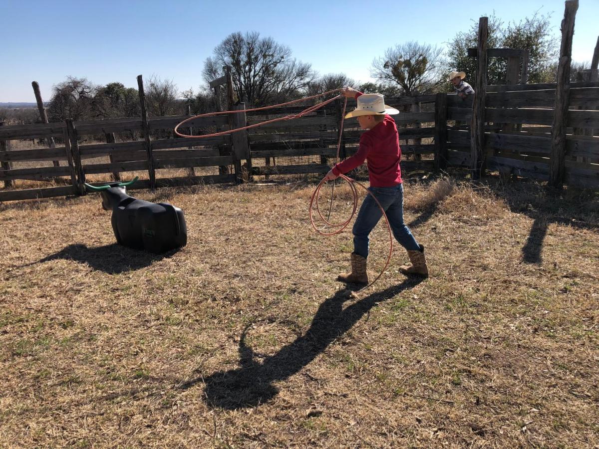 Stay On A 350-Acre Cattle Ranch! Brazos River! Tubing! Petting Zoo! Weatherford Dış mekan fotoğraf