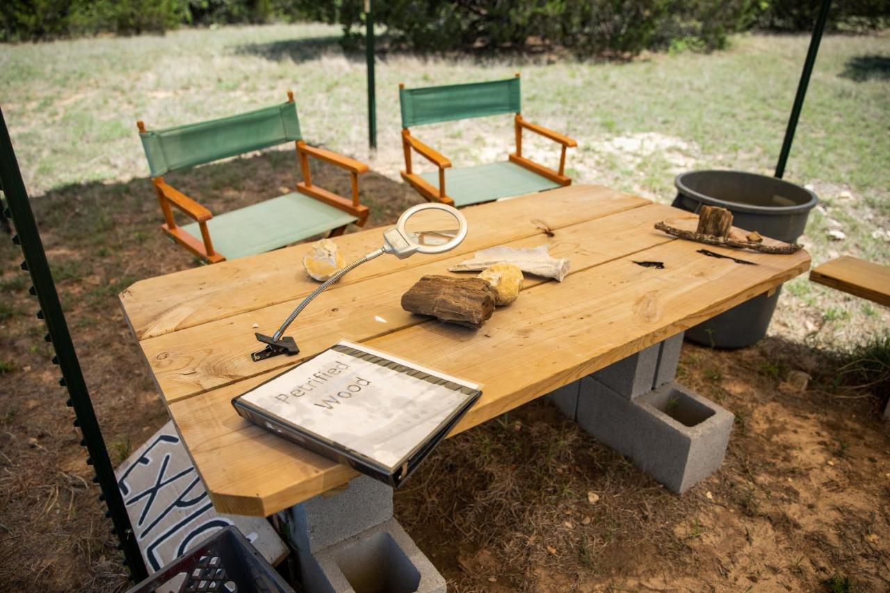 Stay On A 350-Acre Cattle Ranch! Brazos River! Tubing! Petting Zoo! Weatherford Dış mekan fotoğraf