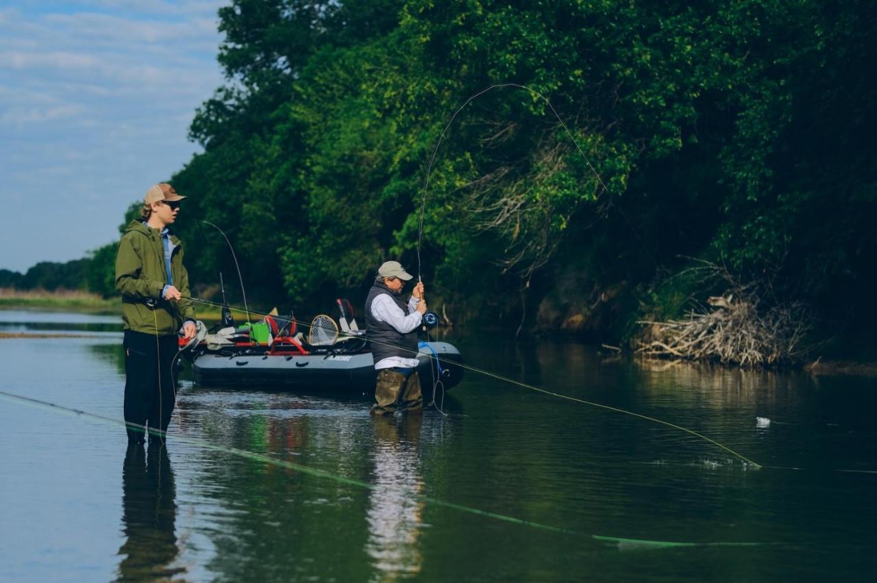 Stay On A 350-Acre Cattle Ranch! Brazos River! Tubing! Petting Zoo! Weatherford Dış mekan fotoğraf