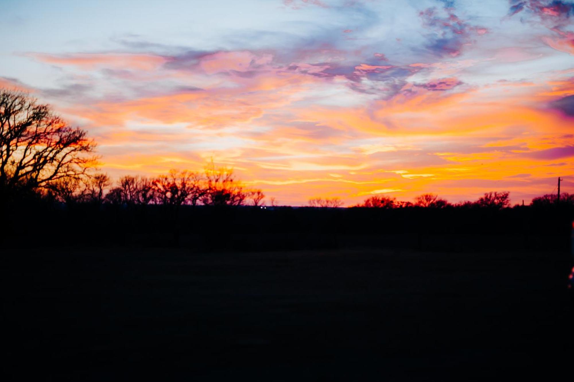 Stay On A 350-Acre Cattle Ranch! Brazos River! Tubing! Petting Zoo! Weatherford Dış mekan fotoğraf